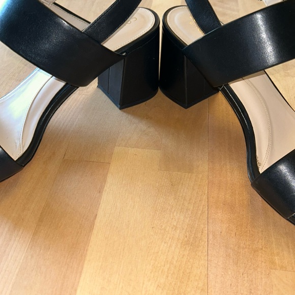 Cole Haan “Avani” Sandal, Size 9 - Picture 5 of 6